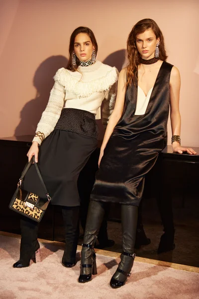 Look 27